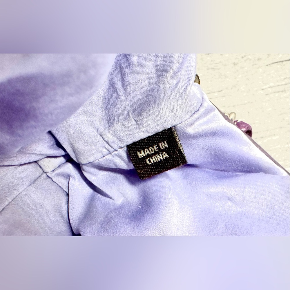 Coach & Swarovski Crystal Hangtag - Purple & White Scarf Print Kisslock Wristlet - Picture 7 of 14